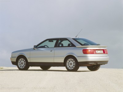 Audi Coupe 1988 tote bag