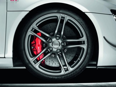Audi R8 GT 2011 Poster 533422