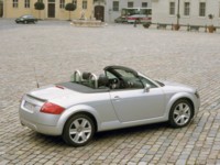 Audi TT Roadster 2002 Sweatshirt #533561