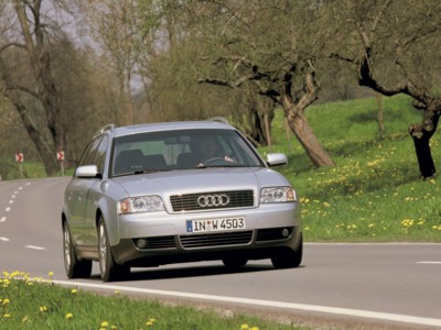 Audi A6 Avant 2001 Poster 533718