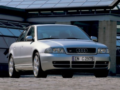 Audi S4 1998 tote bag