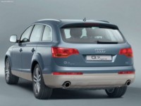 Audi Q7 Hybrid Concept 2005 Poster 534697