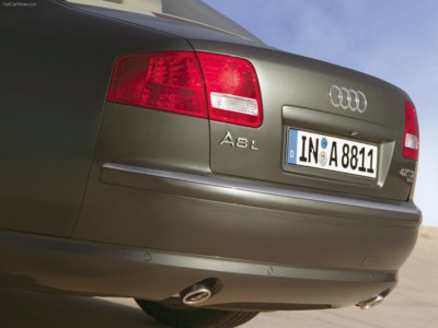 Audi A8L 4.2 TDI quattro 2005 tote bag