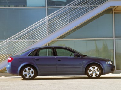 Audi A4 2003 Poster 535072