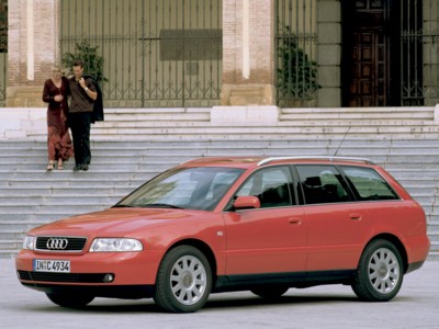 Audi A4 Avant 1999 puzzle 535299