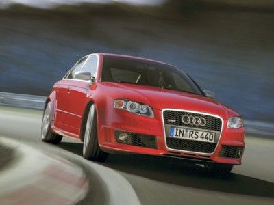 Audi RS4 2006 Poster 536759