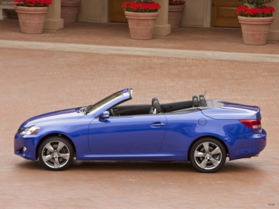 Lexus IS Convertible 2010 mouse pad