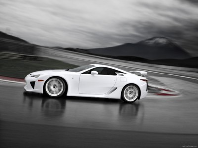 Lexus LFA 2011 puzzle 539143