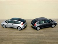 Citroen C4 Coupe with Panoramic Sunroof 2005 mug #NC127759