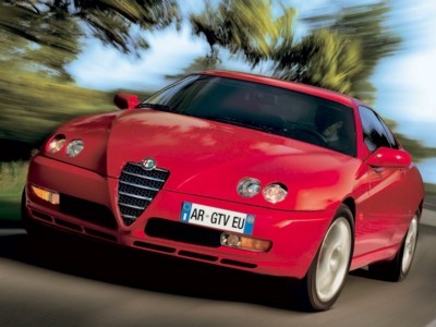 Alfa Romeo GTV 2003 mouse pad