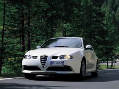 Alfa Romeo 147 GTA 2002 Poster 542527