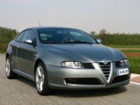 Alfa Romeo GT Q2 2007 hoodie #543261