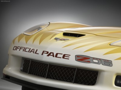 Chevrolet Corvette Z06 Daytona 500 Pace Car 2006 tote bag