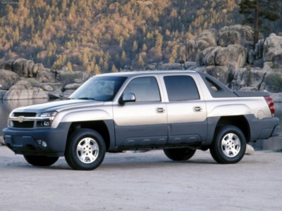 Chevrolet Avalanche 2002 Poster 546072