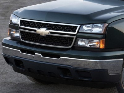 Chevrolet Silverado Z71 Extended Cab 2006 Poster with Hanger