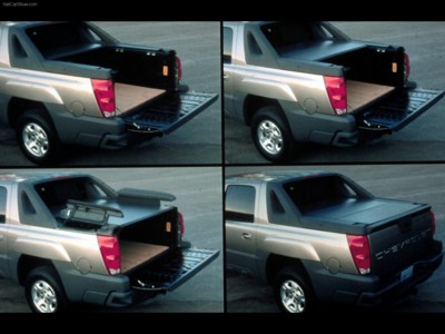 Chevrolet Avalanche 2002 Poster 546631
