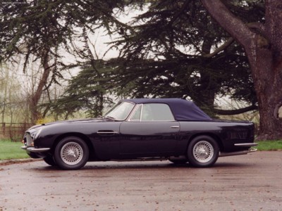 Aston Martin DB6 Volante 1966 pillow