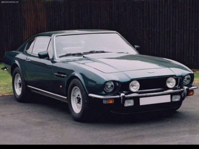 Aston Martin V8 Vantage 1977 poster