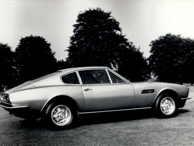 Aston Martin V8 1973 wooden framed poster