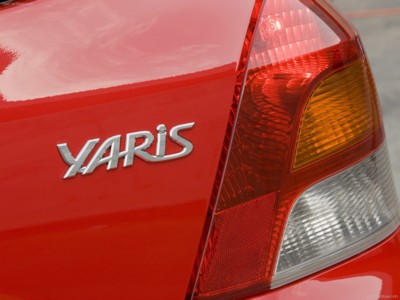 Toyota Yaris 3-door 2009 mouse pad
