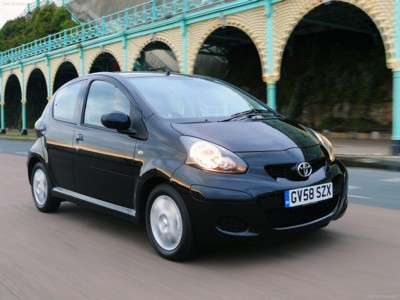 Toyota Aygo 2009 canvas poster