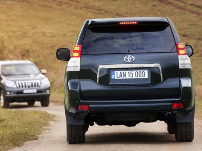 Toyota Land Cruiser 2010 stickers 551973