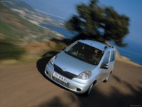 Toyota Yaris Verso 2000 Poster 553050