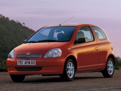 Toyota Yaris 1999 Poster 553528