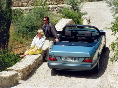 Mercedes-Benz E-Class Cabriolet 1991 puzzle 556530