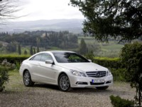 Mercedes-Benz E-Class Coupe 2010 puzzle 559567