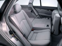 Mercedes-Benz E320 Estate Avantgarde 2003 Poster 560589