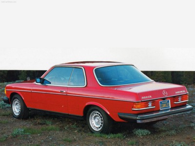 Mercedes-Benz 300CD Turbodiesel 1985 tote bag