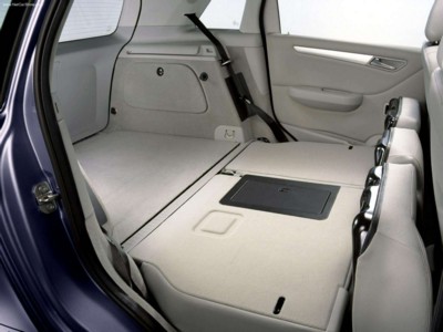 Mercedes-Benz B200 CDI 2006 Poster 562504