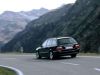 Mercedes-Benz E350 Estate 2004 Poster 562624