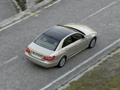 Mercedes-Benz E-Class 2010 Poster 563018