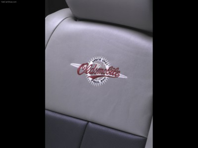 Oldsmobile Intrigue 2002 mouse pad
