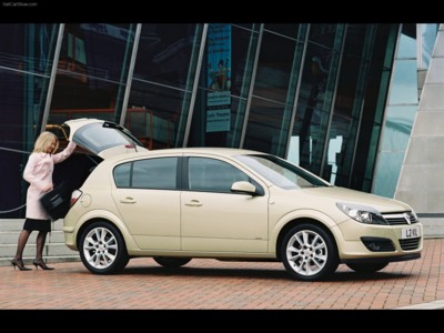 Vauxhall Astra 5-door 2005 puzzle 568265