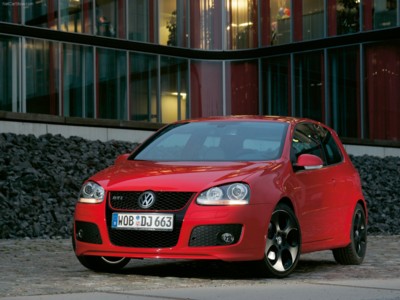 Volkswagen Golf GTI Edition 30 2006 mouse pad