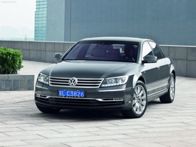 Volkswagen Phaeton 2011 Poster with Hanger