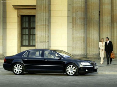 Volkswagen Phaeton with Long Wheelbase 2004 poster