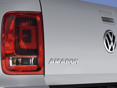 Volkswagen Amarok 2011 tote bag