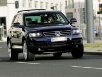 Volkswagen Touareg V6 TDI with Exclusive Equipment 2005 Mouse Pad 571400