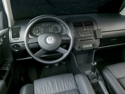 Volkswagen Polo Sedan 2003 Mouse Pad 571973