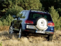 Volkswagen Touareg V6 TDI with Exclusive Equipment 2005 Poster 572093