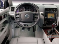 Volkswagen Touareg V6 TDI with Exclusive Equipment 2005 Mouse Pad 572188