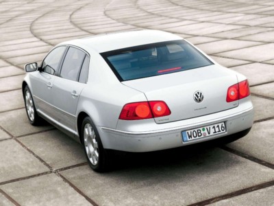 Volkswagen Phaeton V10 TDI 2003 puzzle 572189