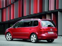Volkswagen Touran 2011 stickers 572682