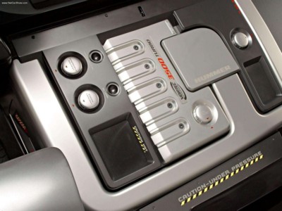 Hummer H3T Concept 2003 phone case