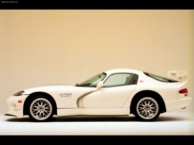 Dodge Viper GT2 1999 Poster with Hanger