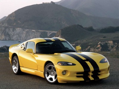 Dodge Viper GTS Coupe 2001 poster